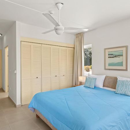 Blue Bay Beach Apartments Esterno foto