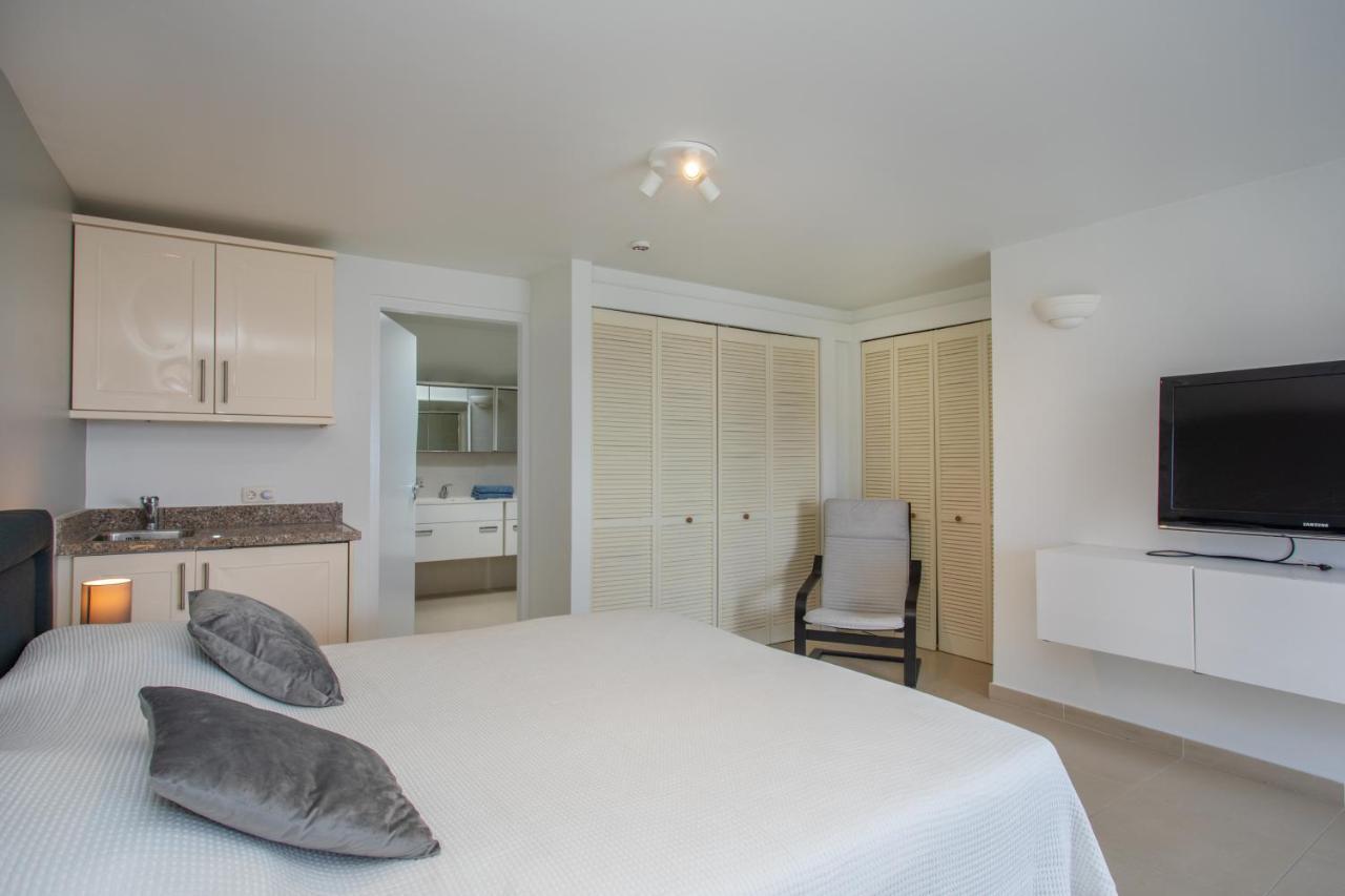 Blue Bay Beach Apartments Esterno foto