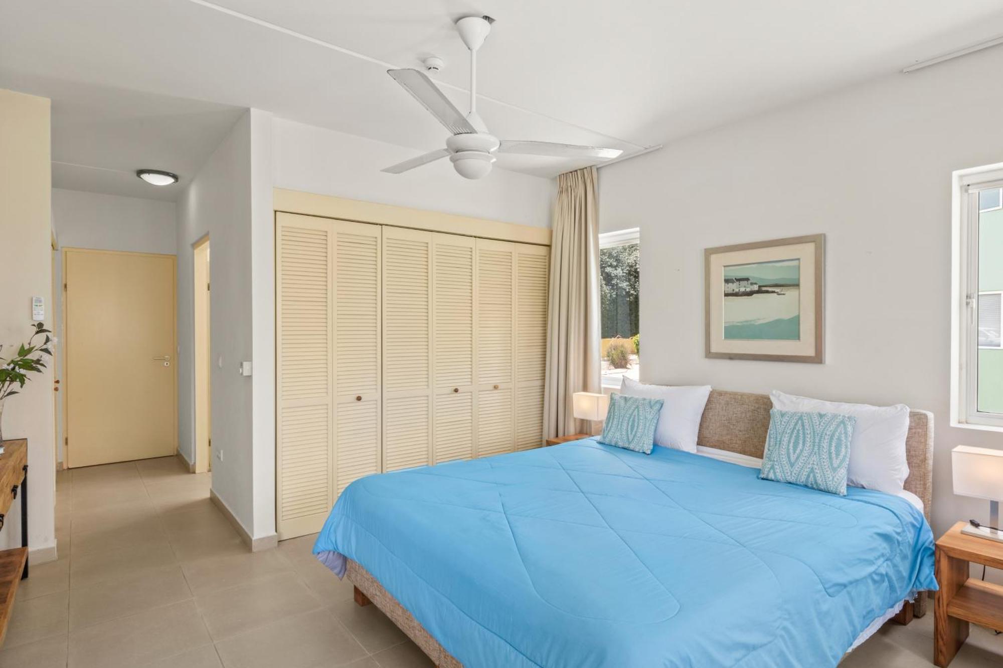 Blue Bay Beach Apartments Esterno foto