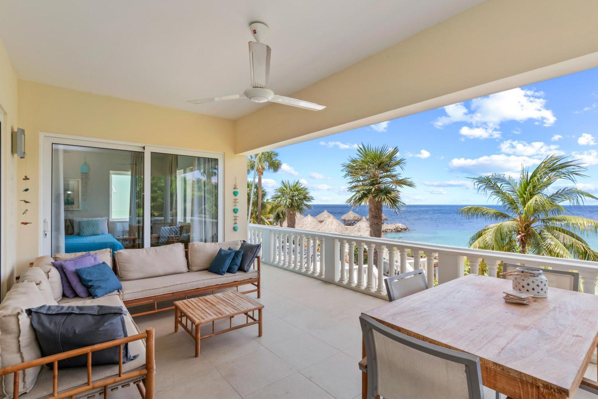 Blue Bay Beach Apartments Esterno foto